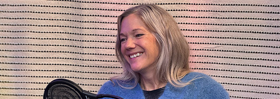 Maja Lunde snakker i podcasten Barn og medier